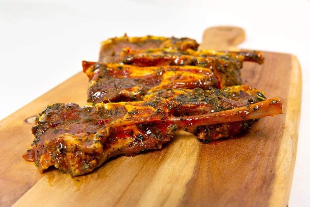 Kj&ouml;tb&uacute;&eth;in | S&eacute;rfr&aelig;&eth;ingar &iacute; nautakj&ouml;ti | Veislu&thorn;j&oacute;nusta | Grens&aacute;svegi 48