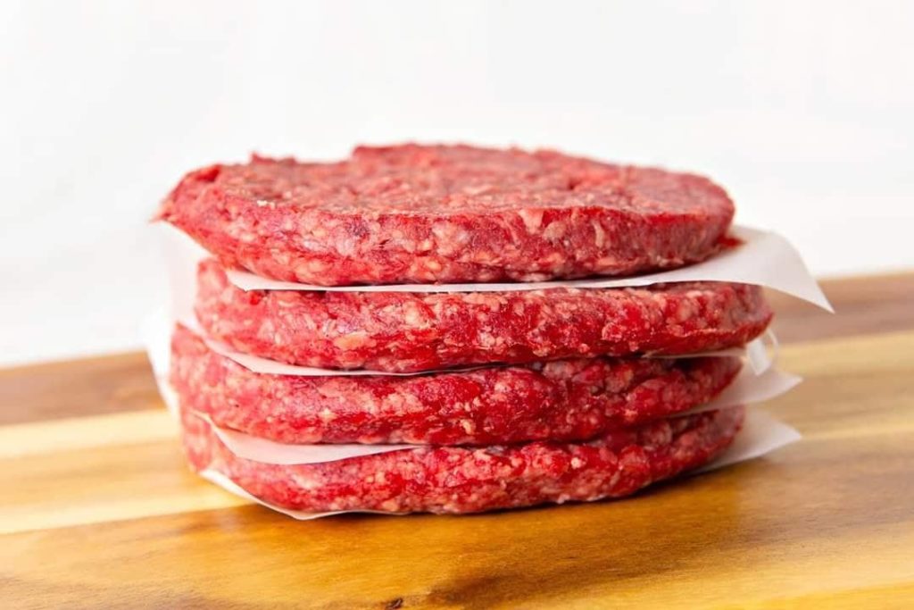 Kj&ouml;tb&uacute;&eth;in | S&eacute;rfr&aelig;&eth;ingar &iacute; nautakj&ouml;ti | Veislu&thorn;j&oacute;nusta | Grens&aacute;svegi 48