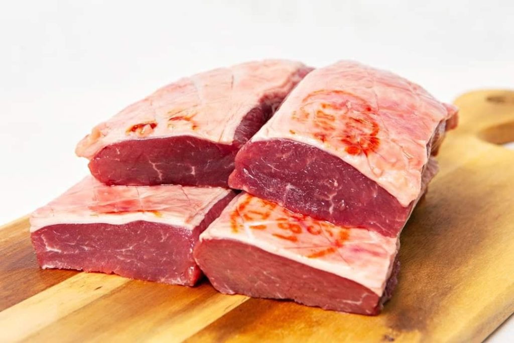 Kj&ouml;tb&uacute;&eth;in | S&eacute;rfr&aelig;&eth;ingar &iacute; nautakj&ouml;ti | Veislu&thorn;j&oacute;nusta | Grens&aacute;svegi 48