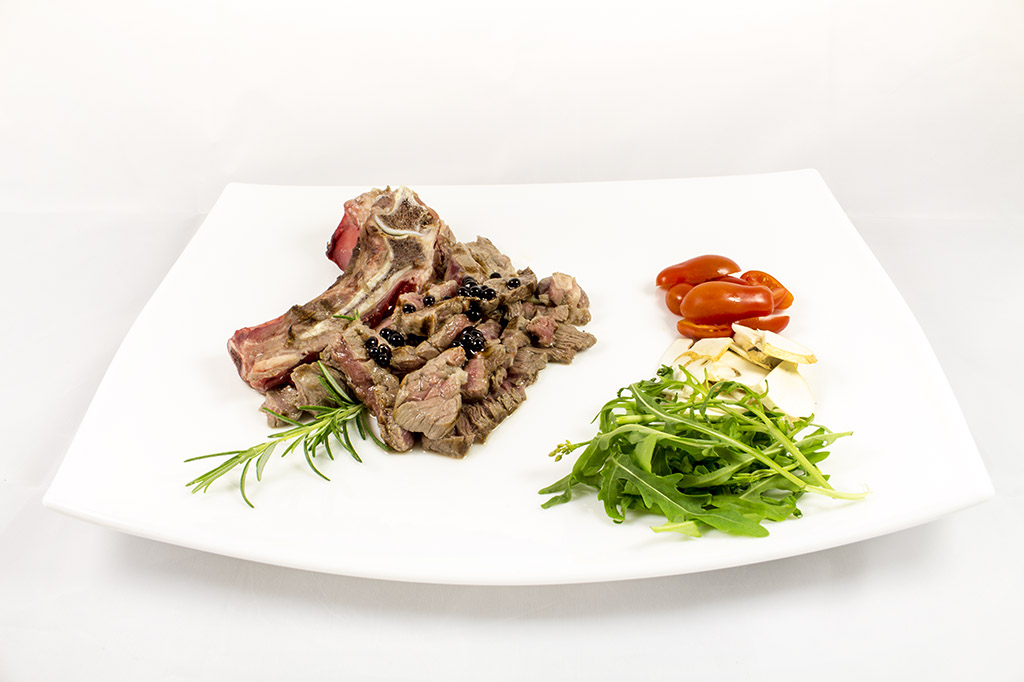 Kj&ouml;tb&uacute;&eth;in | S&eacute;rfr&aelig;&eth;ingar &iacute; nautakj&ouml;ti | Veislu&thorn;j&oacute;nusta | Grens&aacute;svegi 48